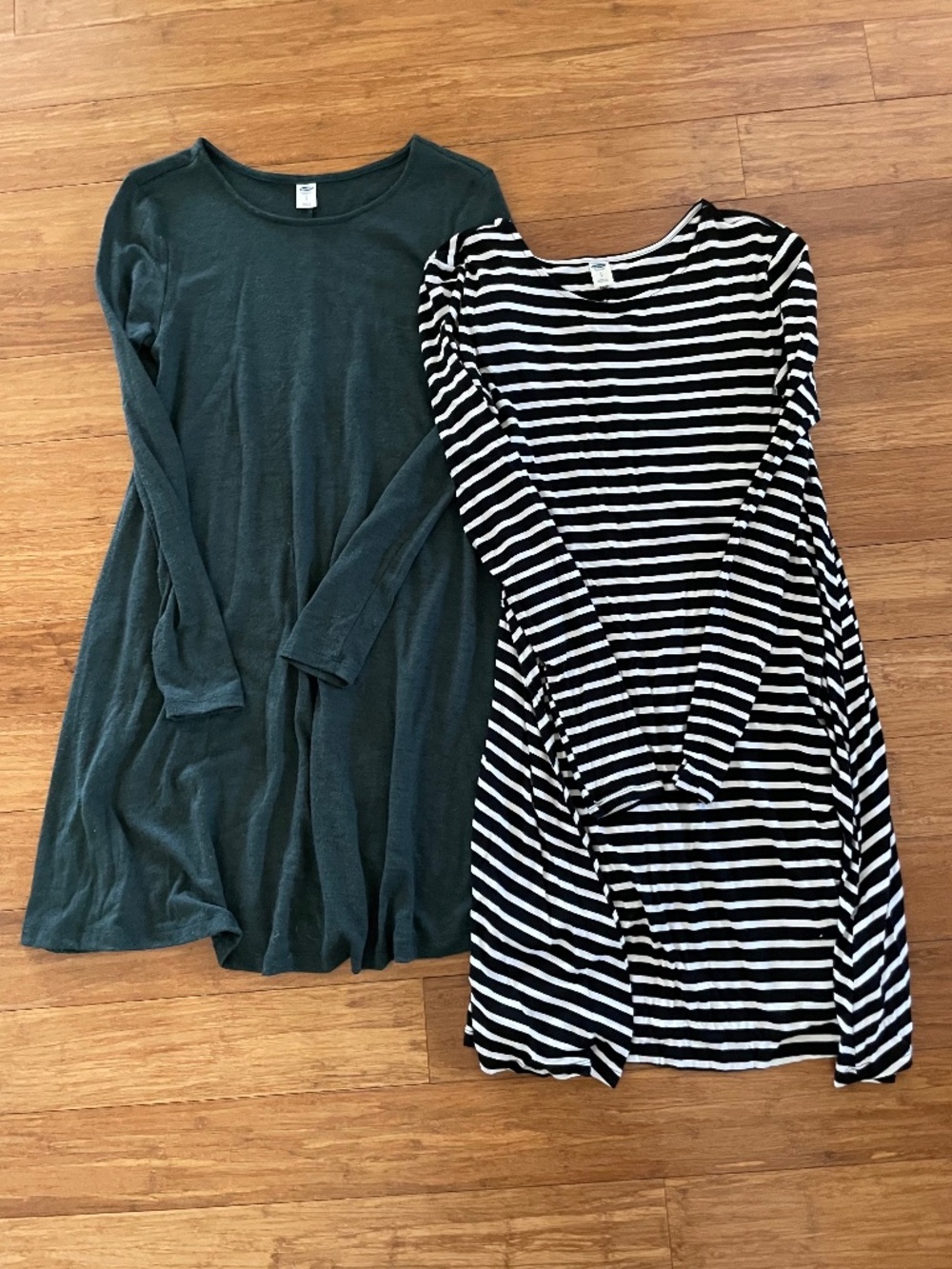 Old Navy Dresses - Set of 2